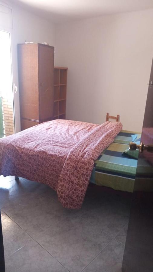 Sunny Room In A Shared Apartment In Rubi Exterior photo